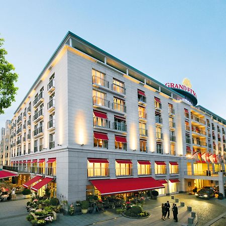 Grand Elysee Hamburg Exterior photo